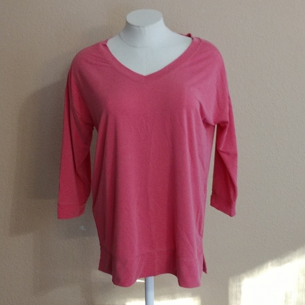Chico's Zenergy Women's 3/4 Sleeve V-neck Shirt Size OP or US 4/6 petite
